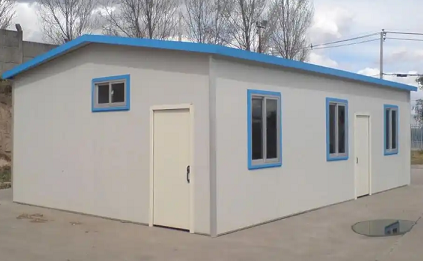 临夏彩钢房的“隐形寿命”:不止是生锈那么简单!