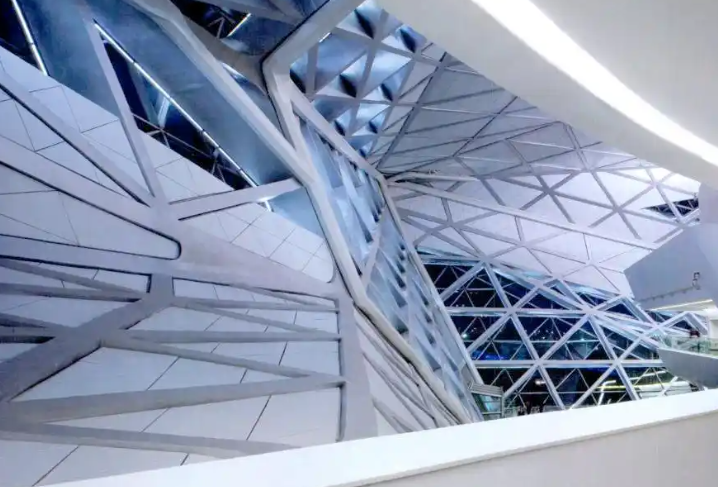 临夏钢结构不仅是工程技术,更是融合历史、艺术与哲学的载体!